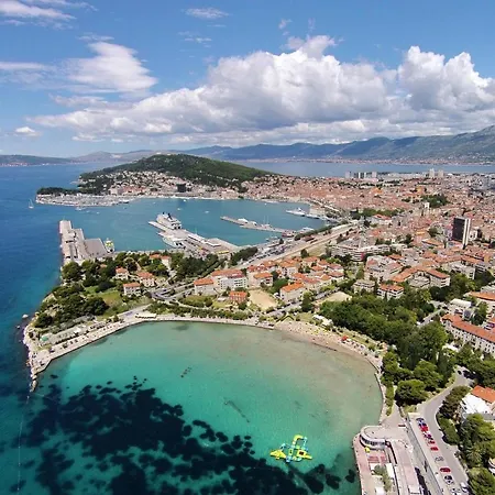 Gostinjska kuća And With Wifi - 14428 Split